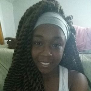 Meet your Posher, Iris